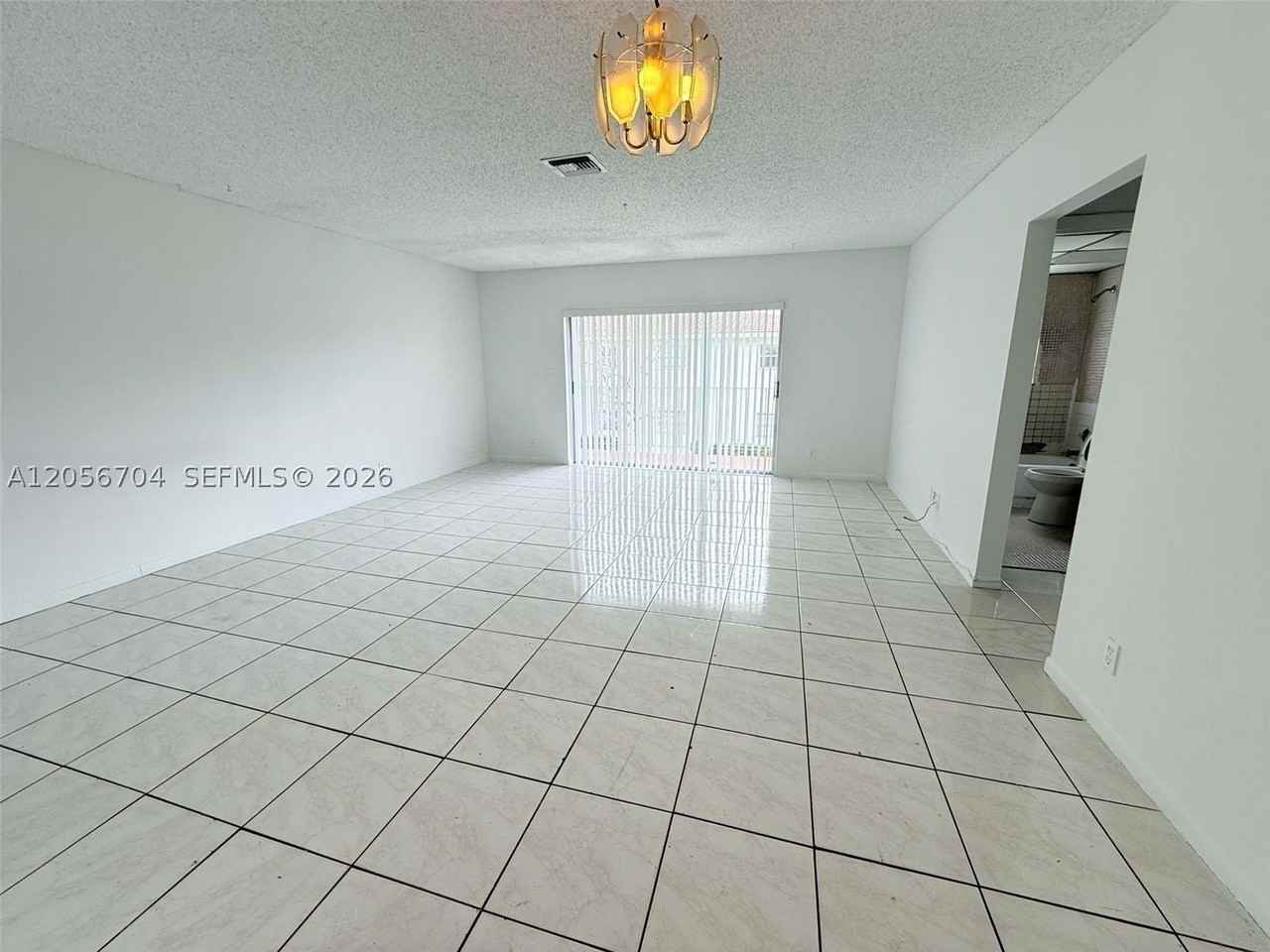 3100 Coral Springs Dr #2B - Photo 4 of 12