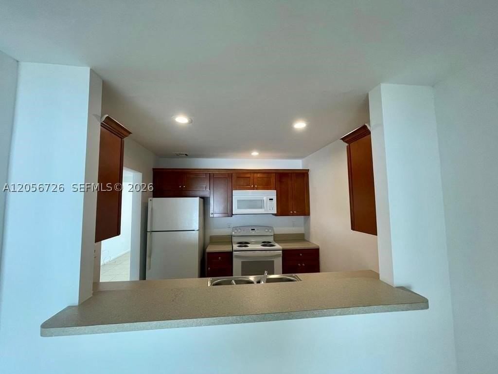 5020 Elmhurst Rd #B - Photo 3 of 24