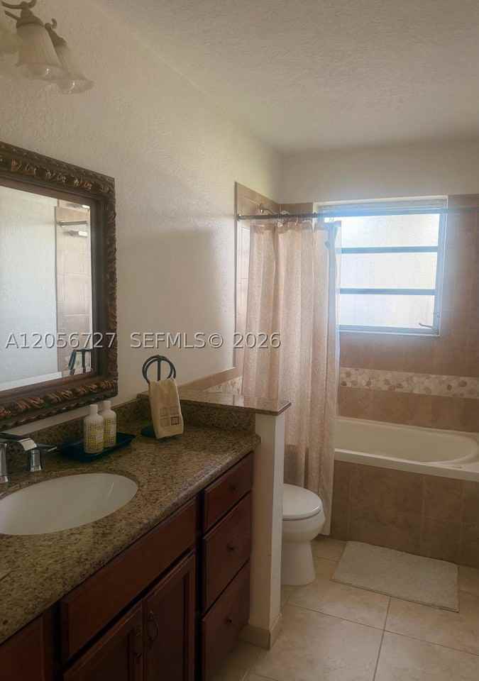 6790 Sw 10th Ct #6790 - Photo 6 of 10