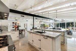 featured image of 270 Island Dr