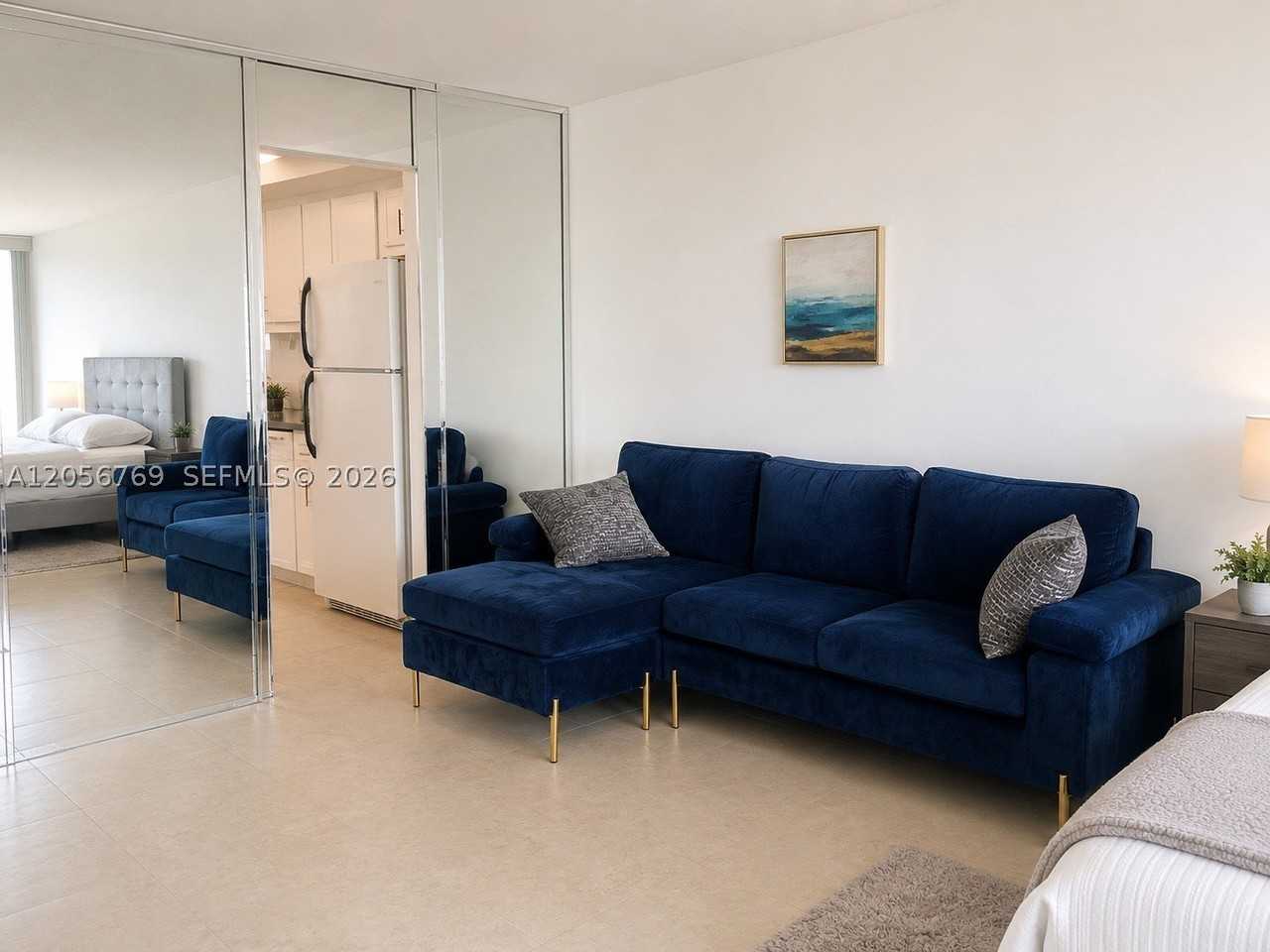 18041 Biscayne Blvd #803 - Photo 4 of 24