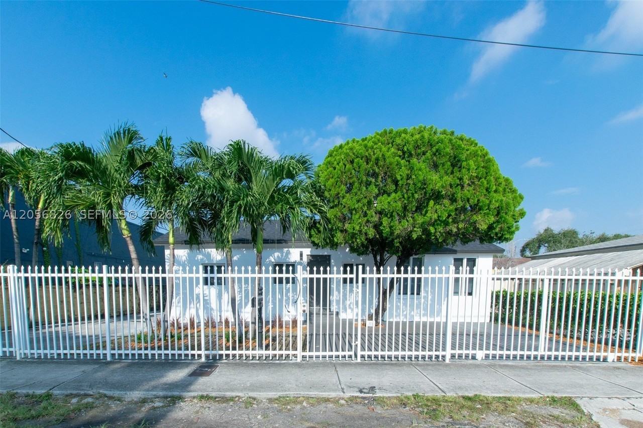 2324 Nw 14th Ave #0 - Photo 3 of 20