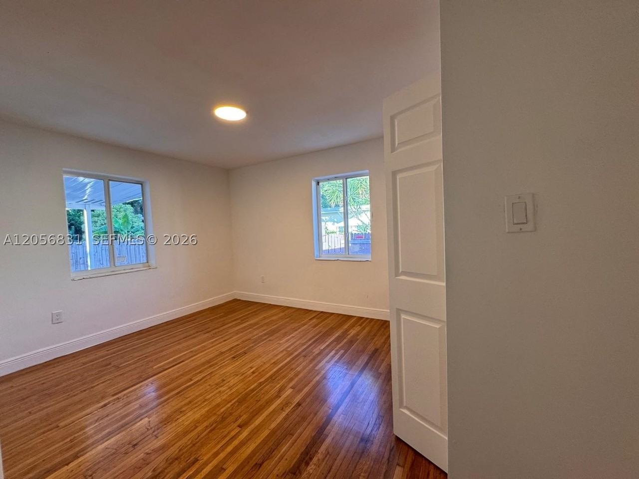 2803 Sw 26th St #B - Photo 5 of 9