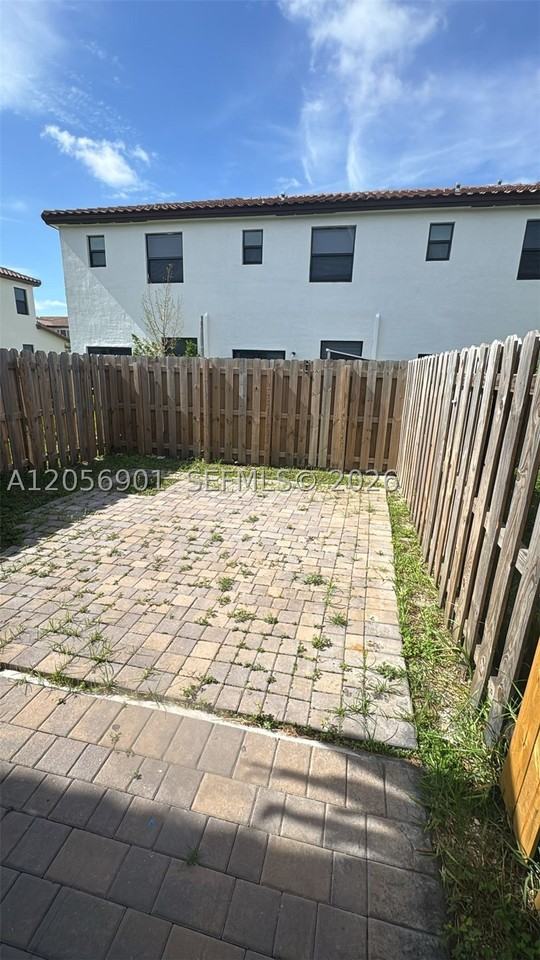 11846 Sw 246th Ln #11846 - Photo 4 of 27