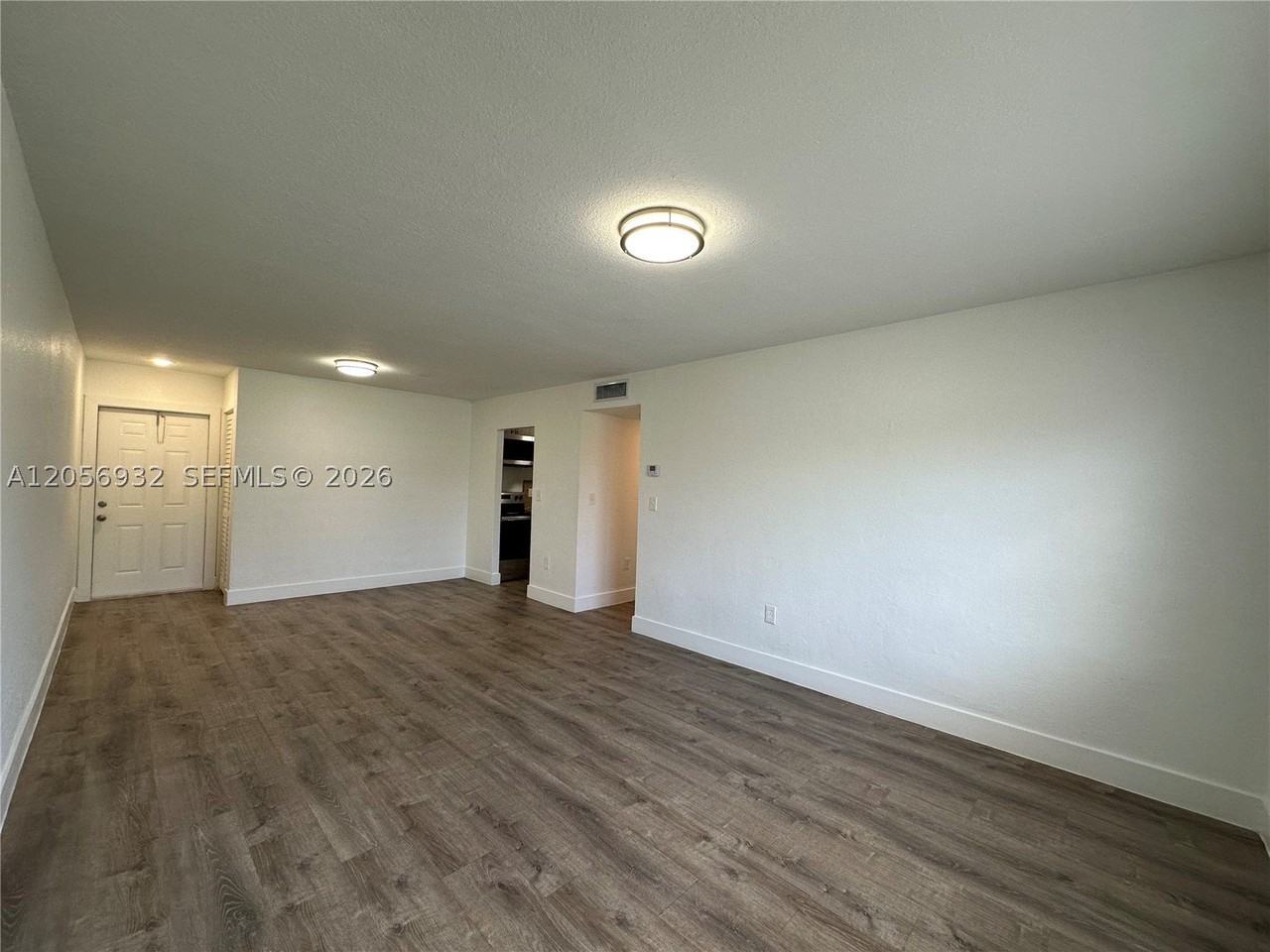 2843 Fillmore St #106 - Photo 4 of 25