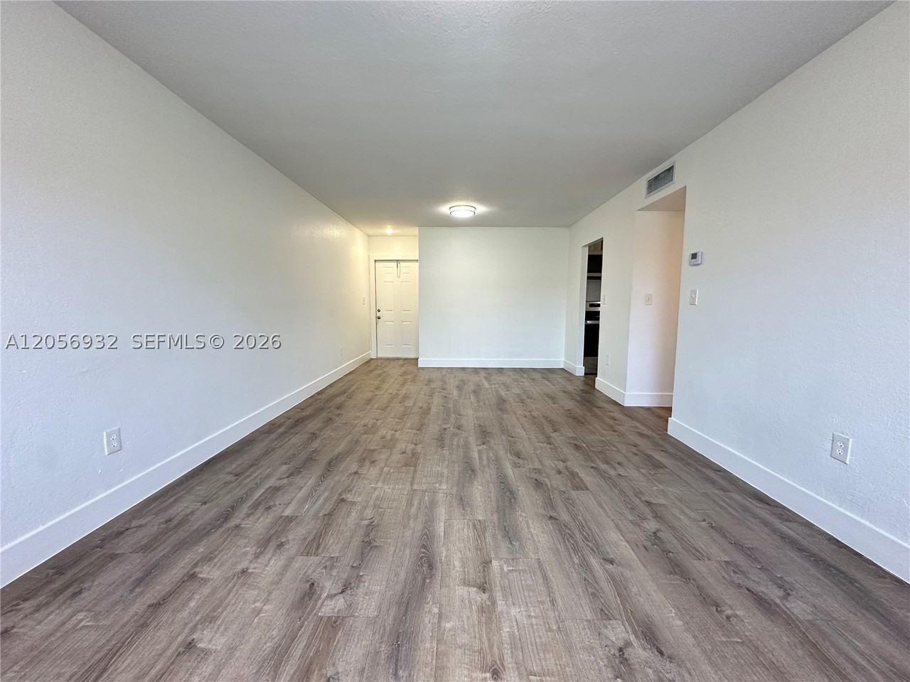 2843 Fillmore St #106 - Photo 5 of 25