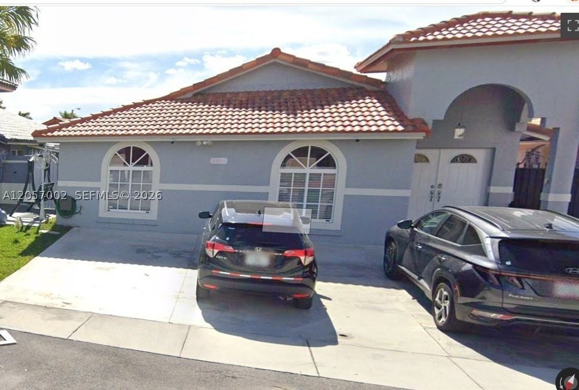 8864 Nw 110th St #8864 - Photo 3 of 15