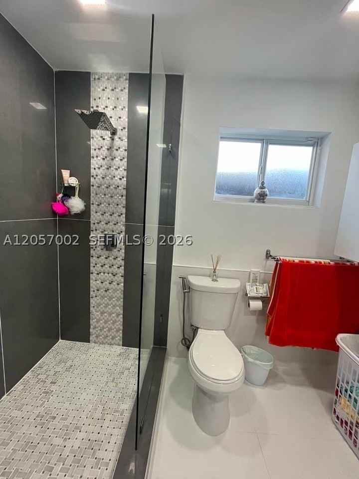 8864 Nw 110th St #8864 - Photo 7 of 15