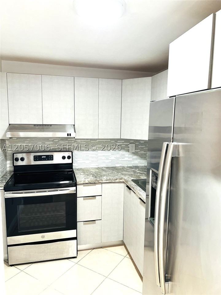 6195 W 18th Ave #G214 - Photo 2 of 9