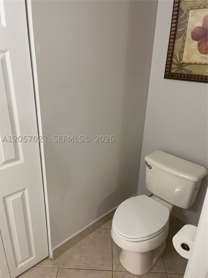 2847 S Evergreen Cir #2847 - Photo 7 of 27