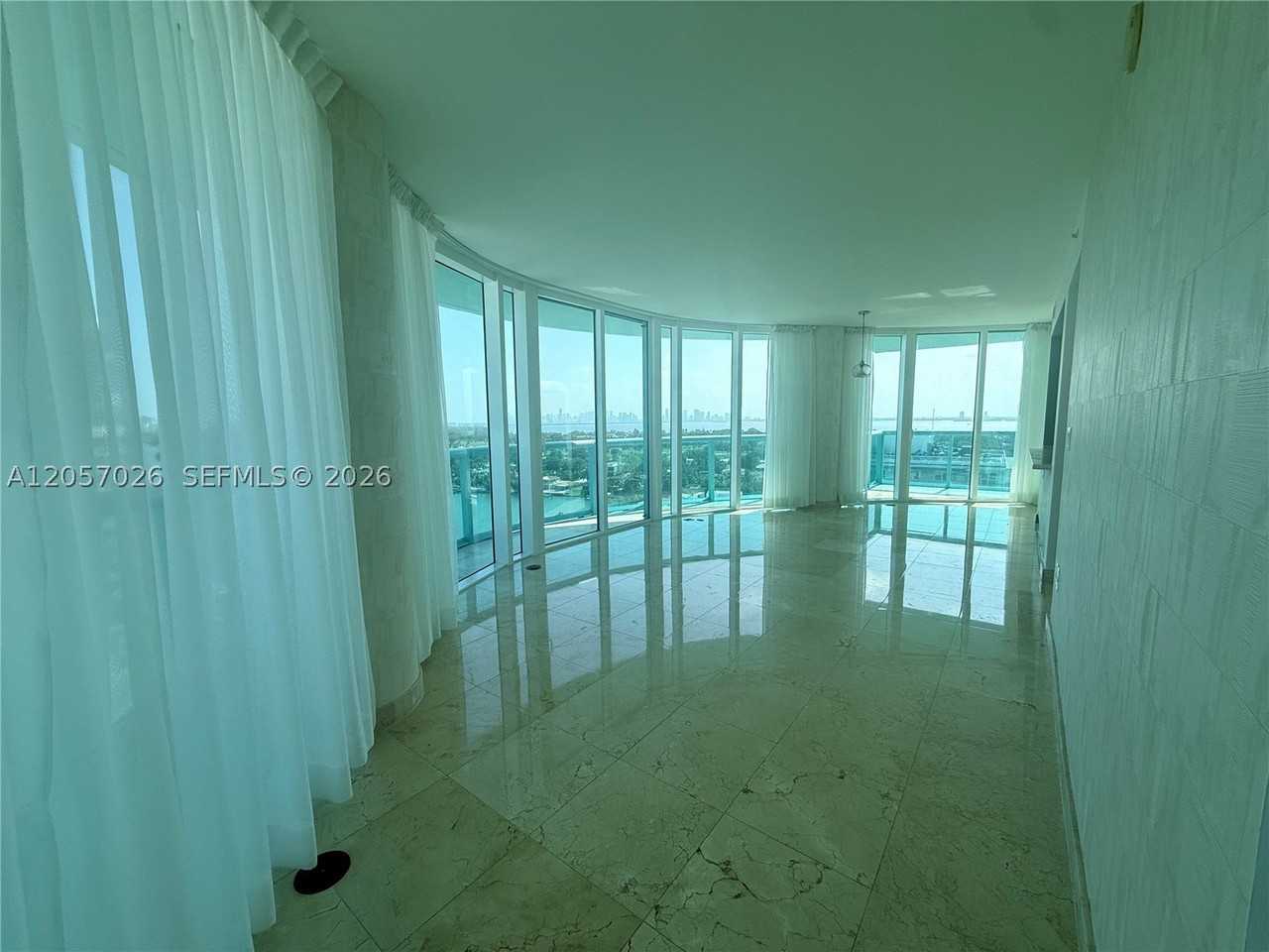 6000 Indian Creek Dr #17A - Photo 4 of 26