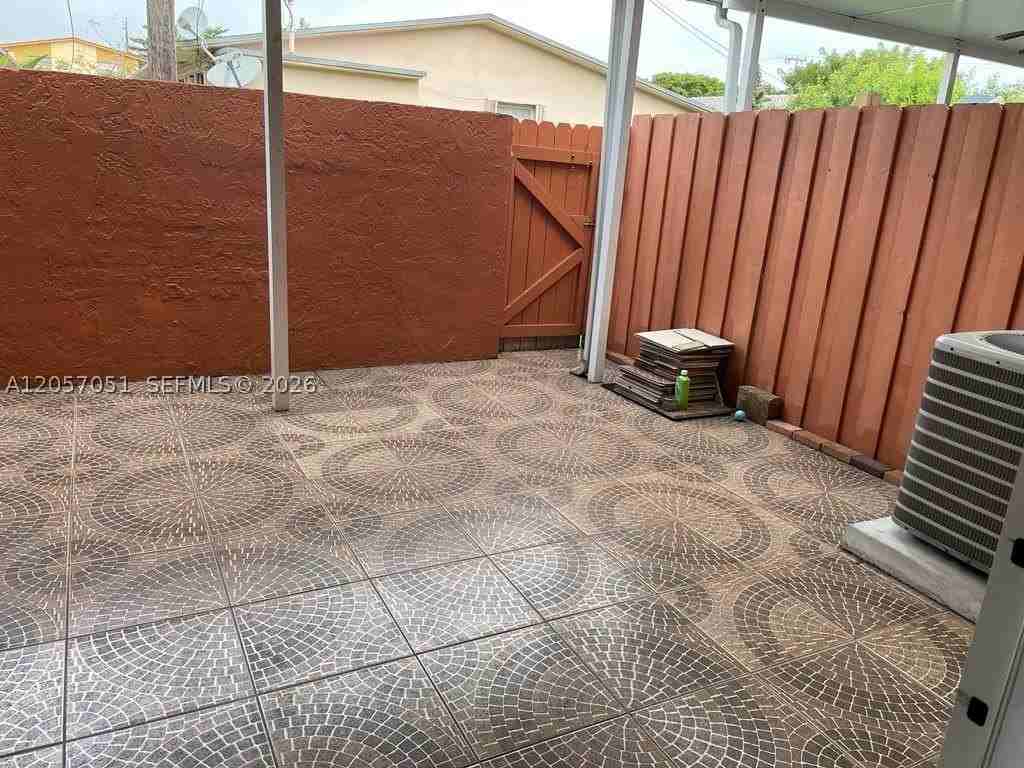 10851 Sw 6th St #5 - Photo 6 of 16