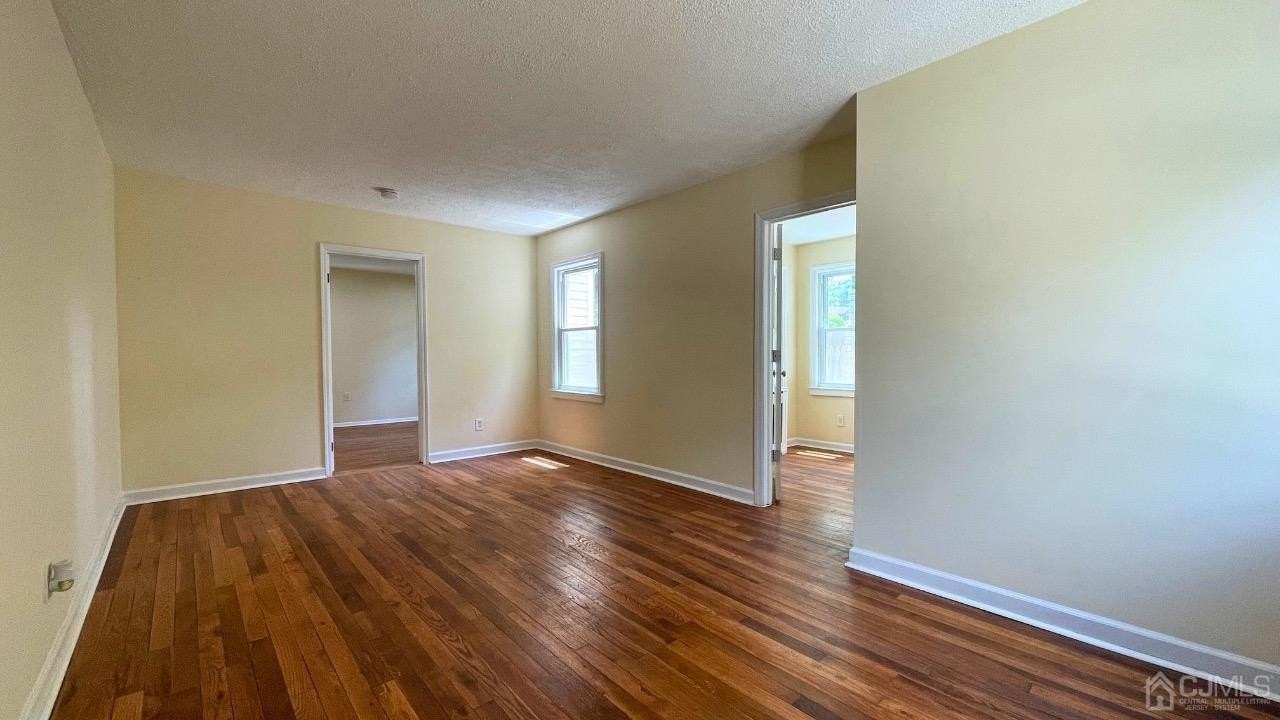 408 Ryders Ln - Photo 4 of 19