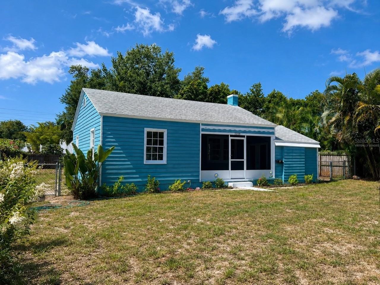 3209 Avenue A W - Photo 2 of 25