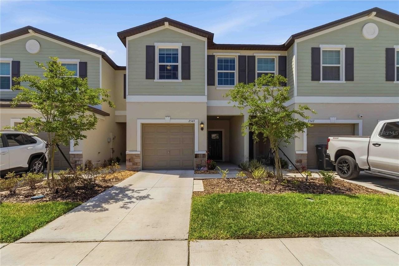 2549 Sunray Venus Way - Photo 2 of 32