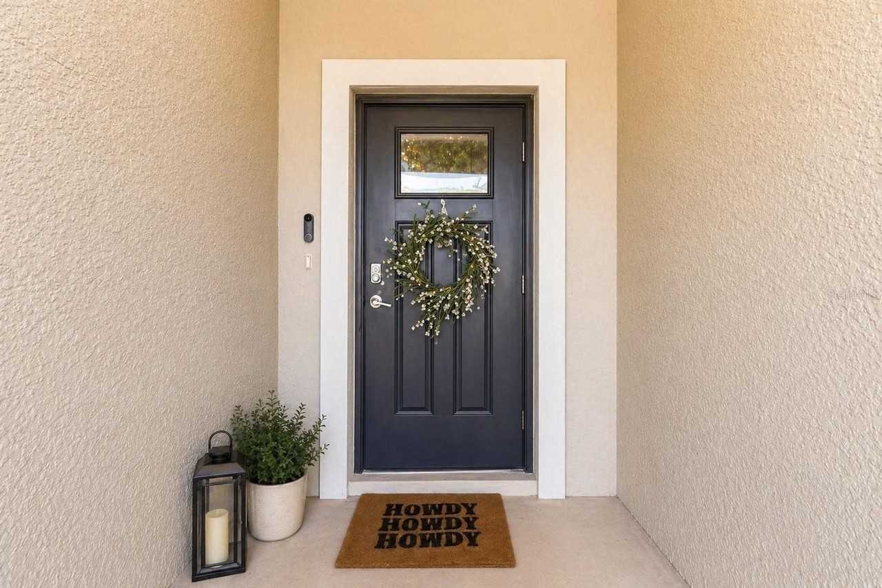 2549 Sunray Venus Way - Photo 4 of 32