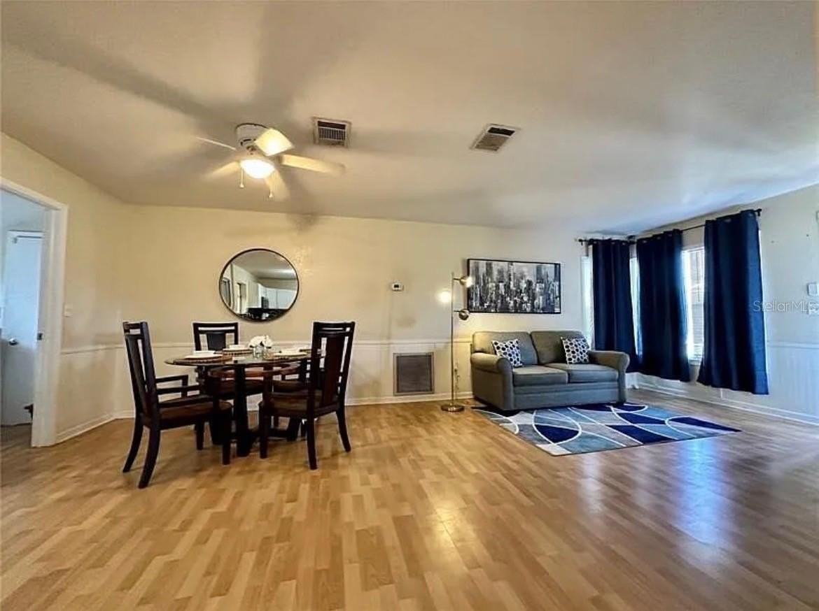 7523 Mayland St - Photo 2 of 8