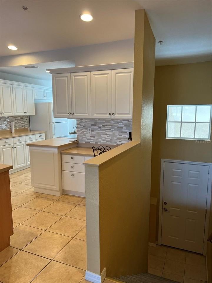 7060 Strand Cir #7060 - Photo 5 of 23