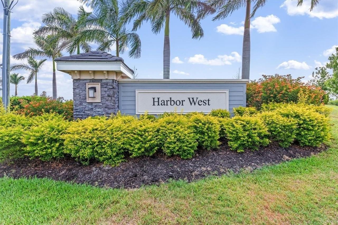 15153 Spanish Point Dr - Photo 2 of 30