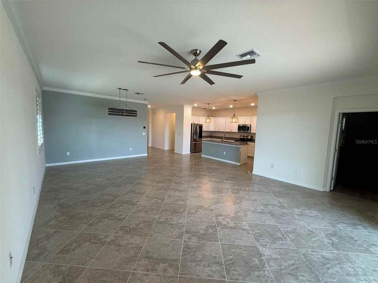 15153 Spanish Point Dr - Photo 7 of 30