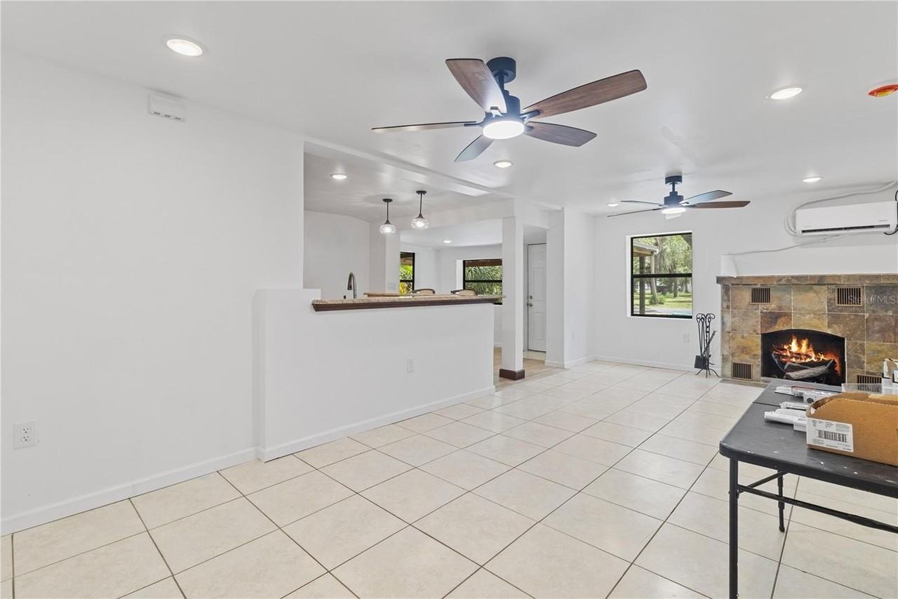 23094 Central Ave - Photo 7 of 27