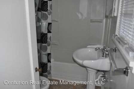 526 19th St NE - Photo 2 of 6