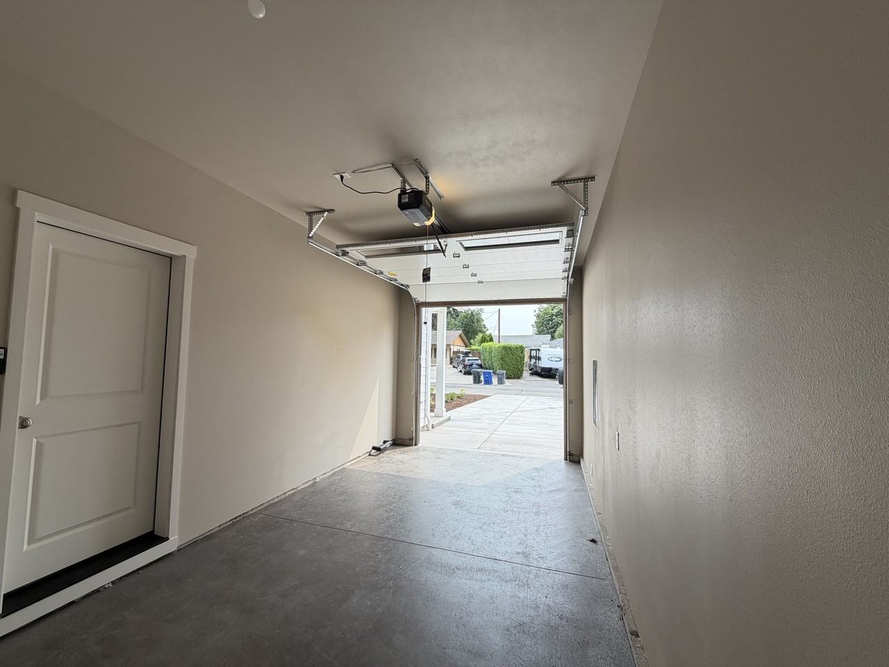 4025 Filbert Ave Ne #4025 - Photo 4 of 39