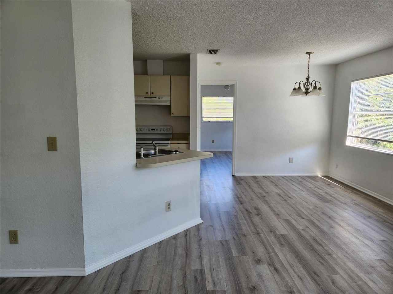 9522 Ace Rd #B - Photo 3 of 18