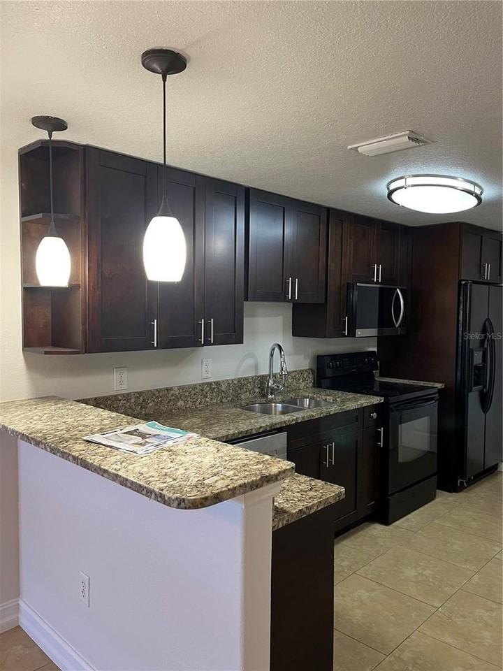 15532 Chamberlain Blvd #A - Photo 2 of 11