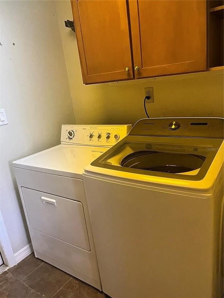 15532 Chamberlain Blvd #A - Photo 5 of 11