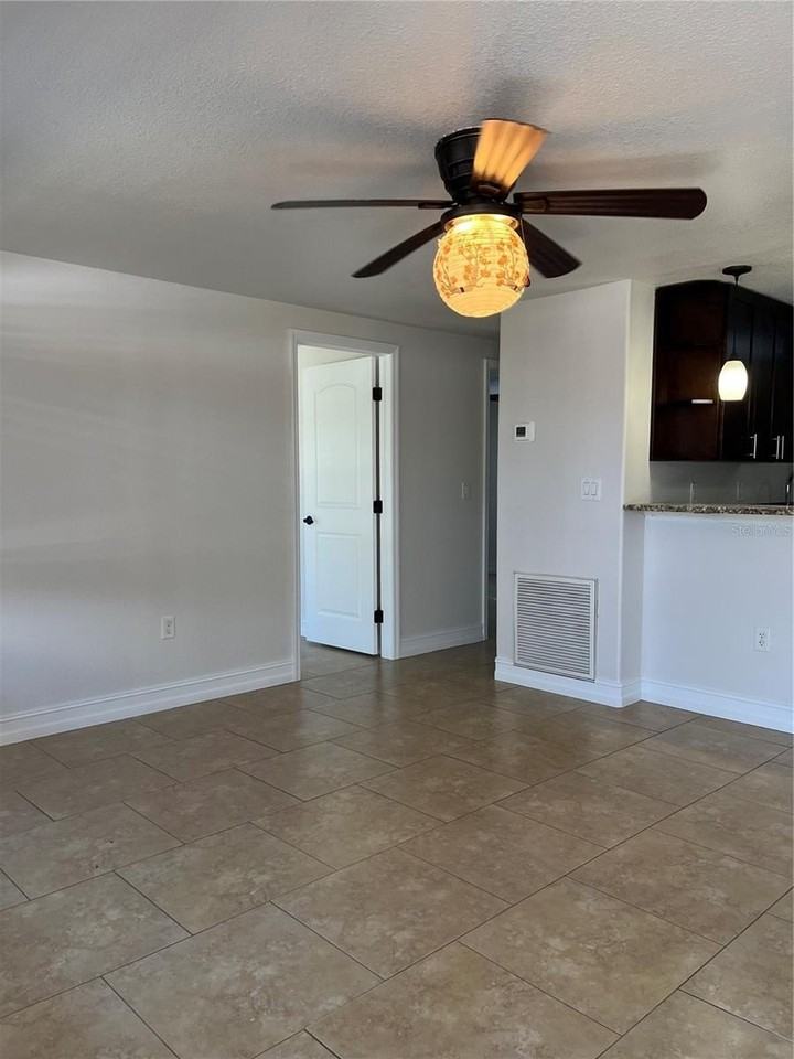 15532 Chamberlain Blvd #A - Photo 7 of 11