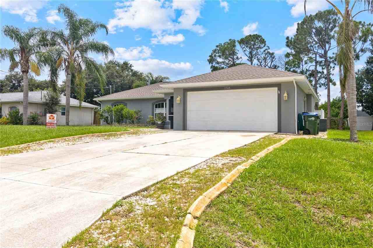 2745 Nellie Ln