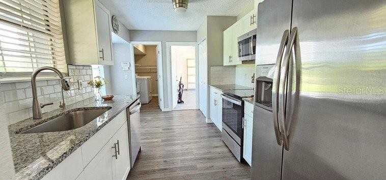 7855 W Price Blvd - Photo 5 of 22