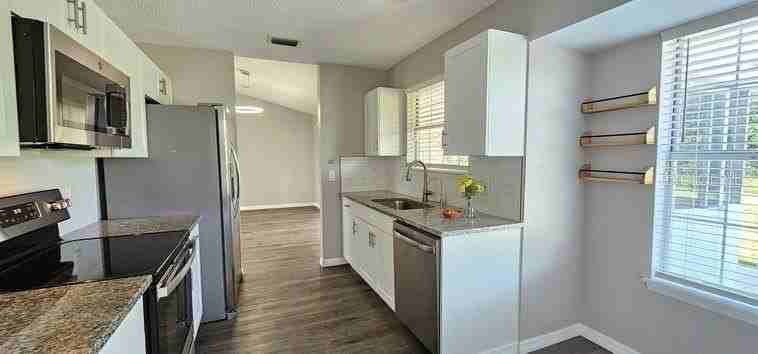 7855 W Price Blvd - Photo 7 of 22