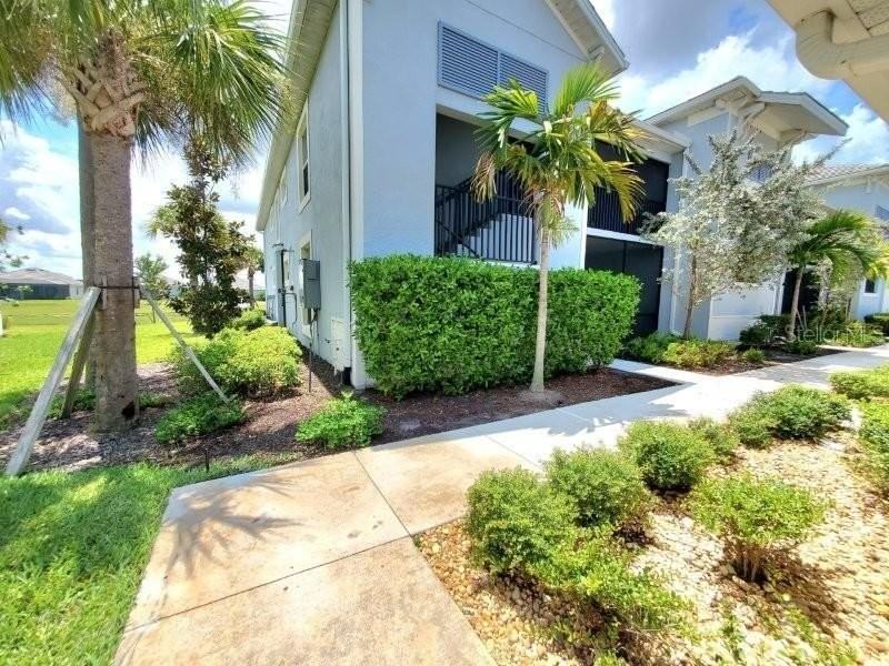 14194 Heritage Landing Blvd #611 - Photo 2 of 42