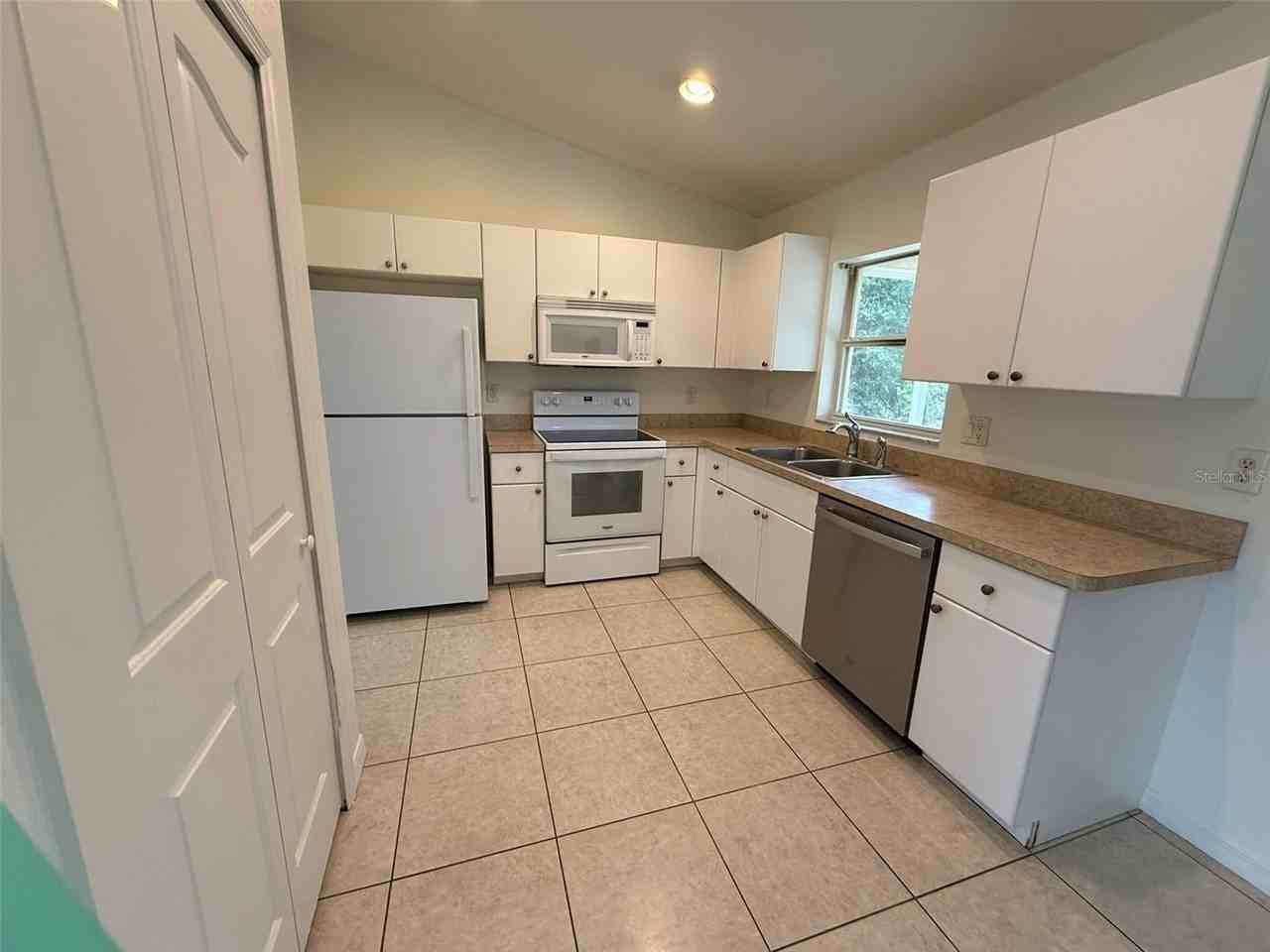 3305 Circleville St - Photo 7 of 17