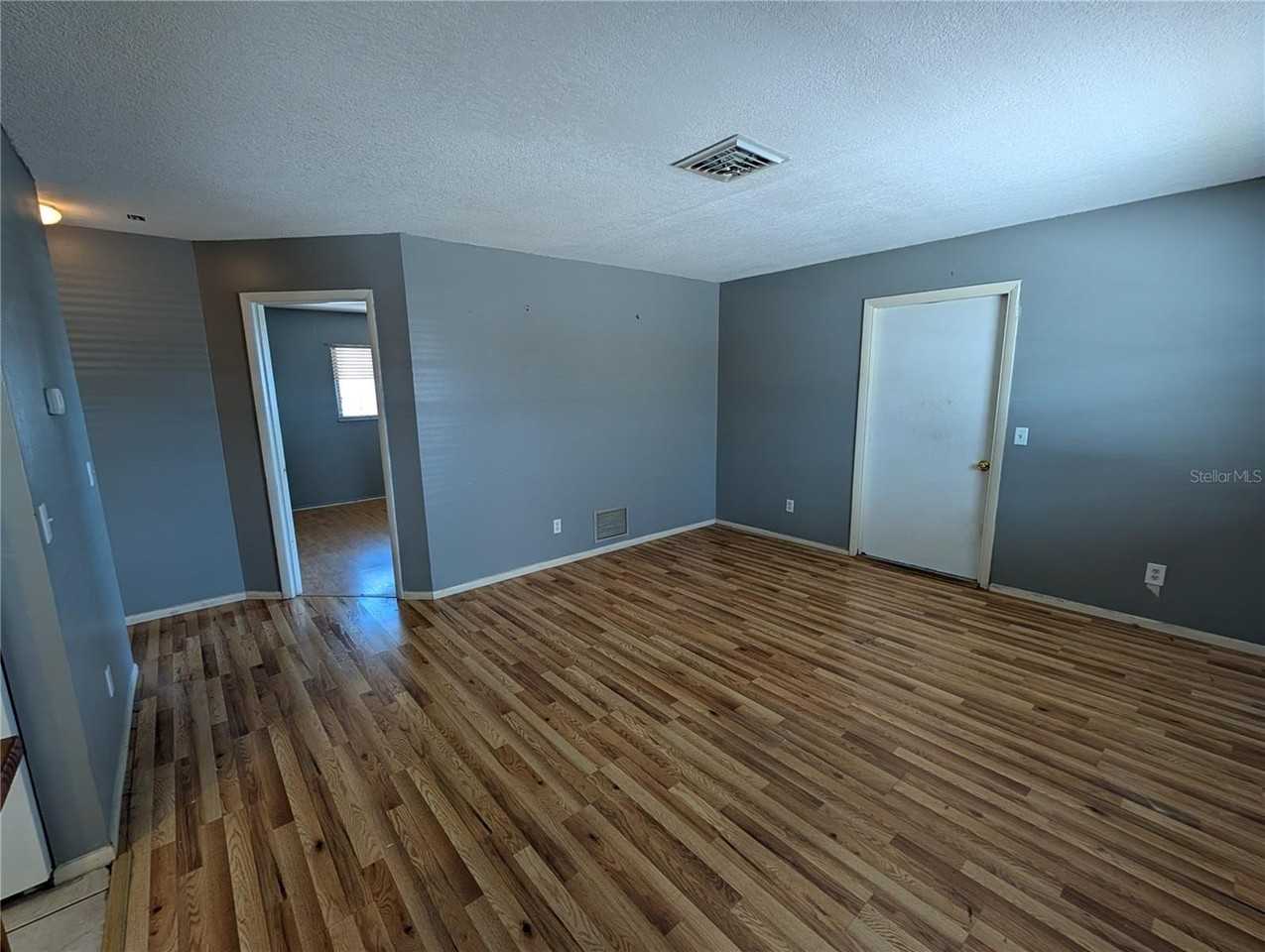 285 S Mccall Rd - Photo 6 of 17