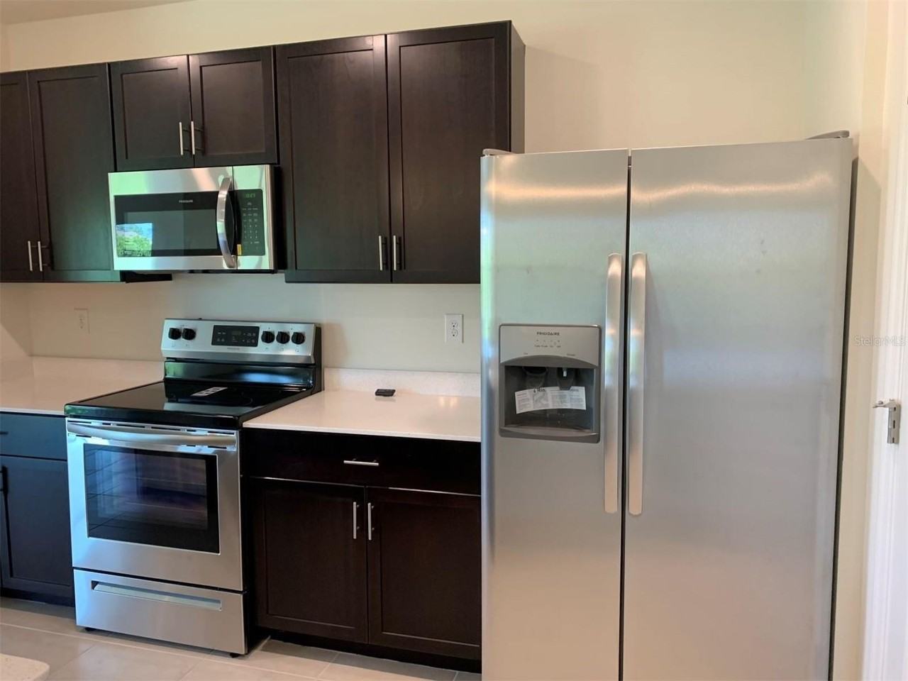341 Tandil St - Photo 2 of 15