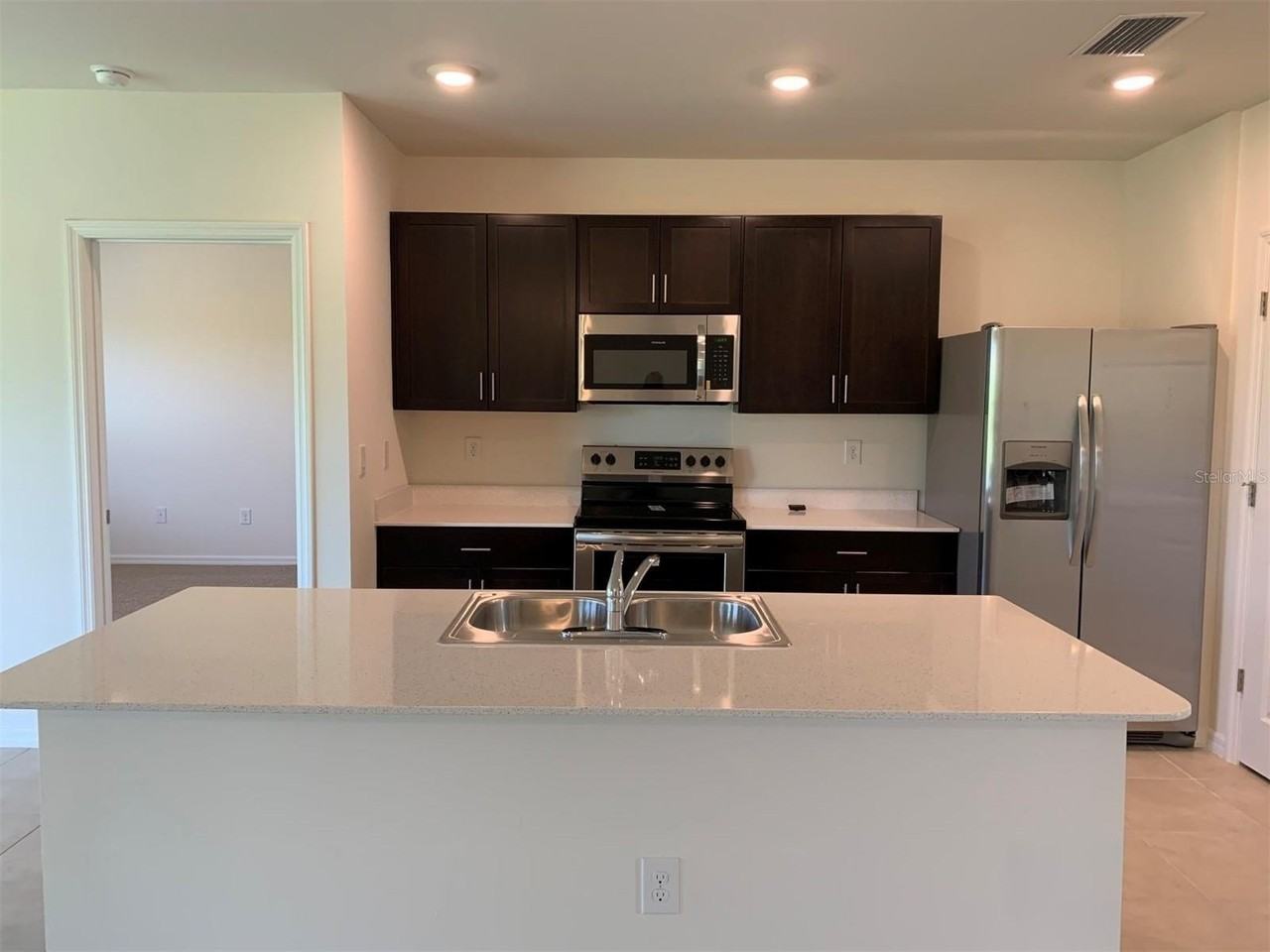 341 Tandil St - Photo 3 of 15