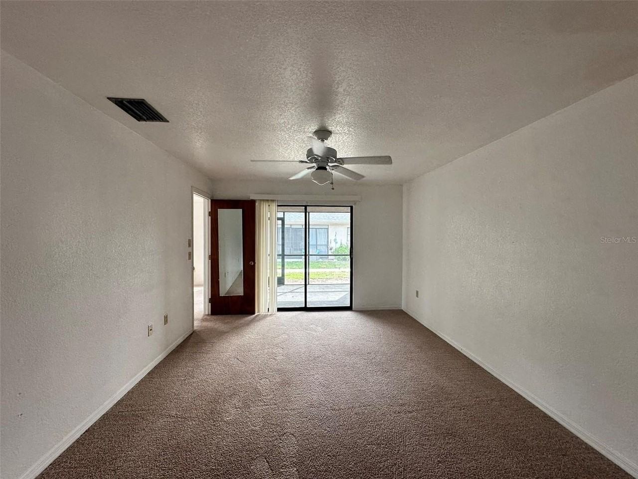 24540 Harborview Rd #F2 - Photo 7 of 14