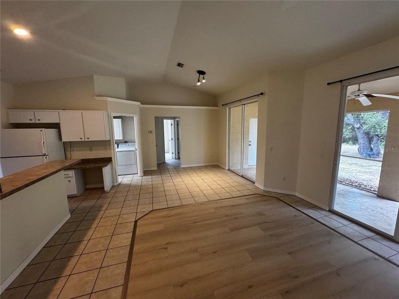 8234 Mossborger Ave - Photo 4 of 15
