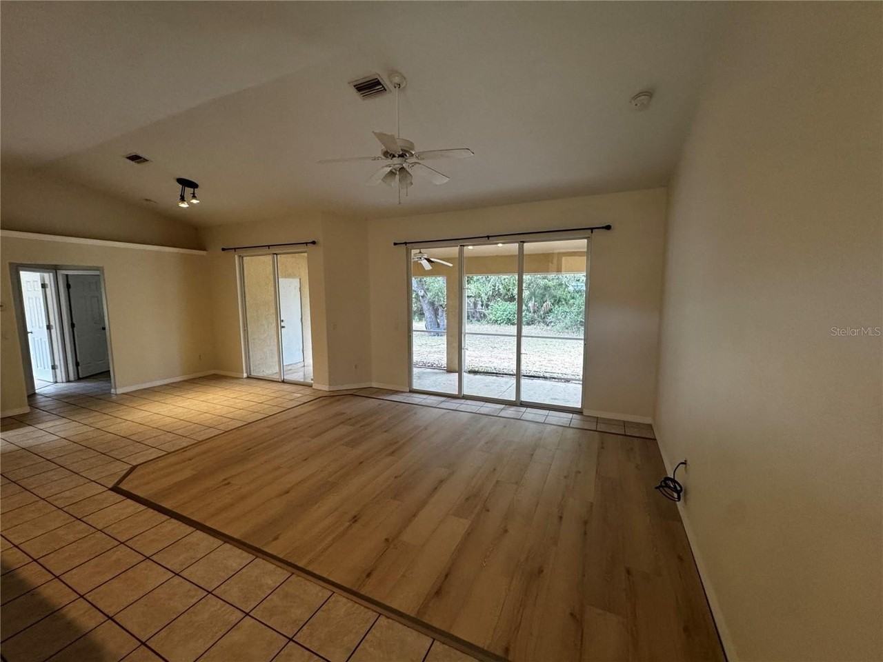 8234 Mossborger Ave - Photo 5 of 15