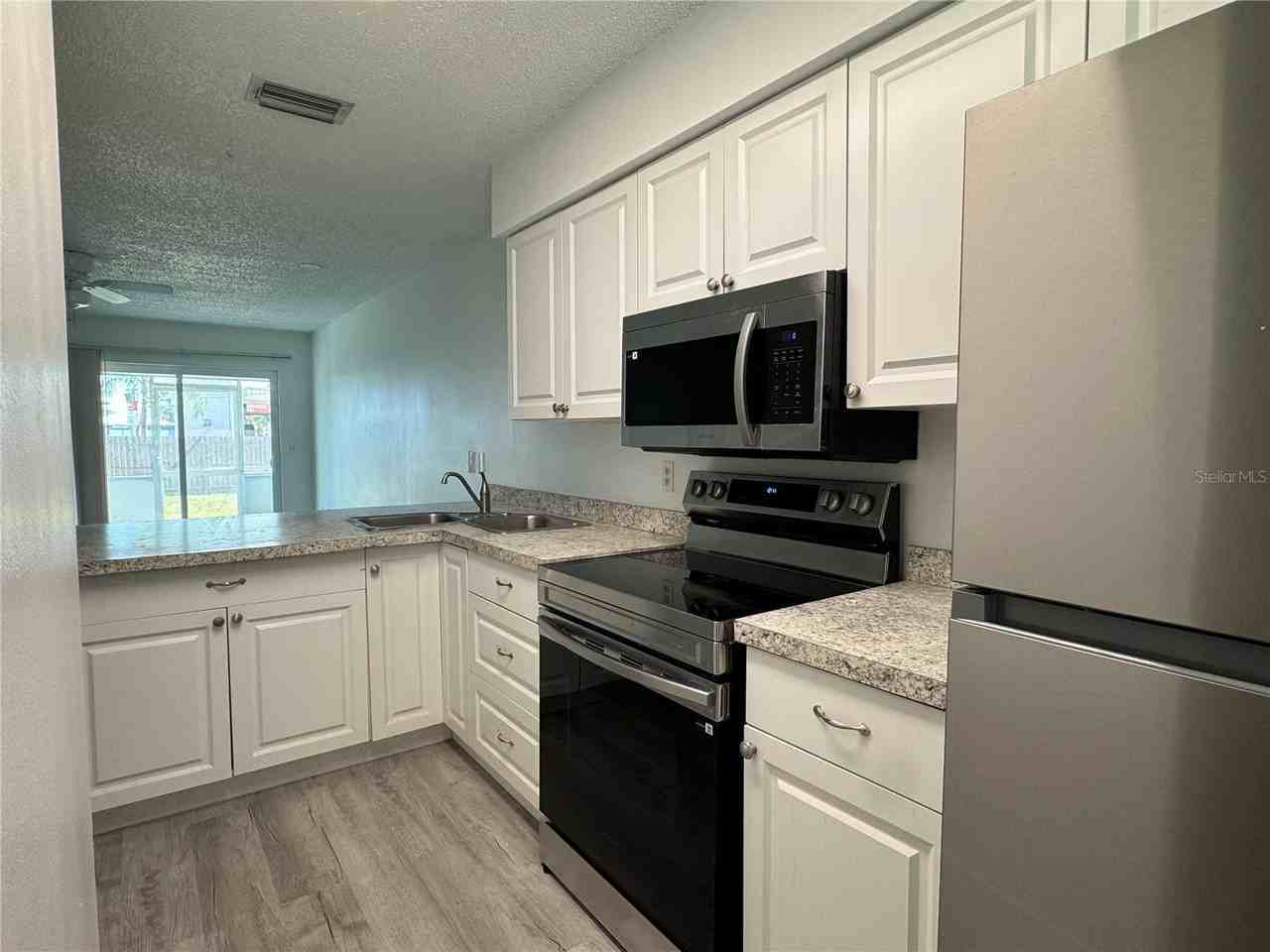 6428 Hamlet Dr #A - Photo 5 of 23