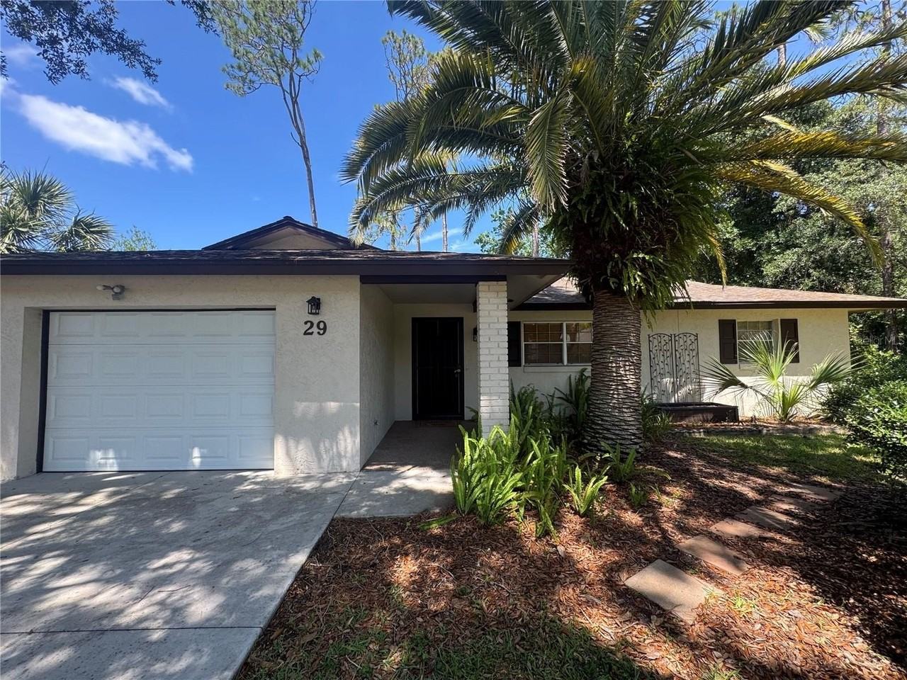 29 Foxhall Ln