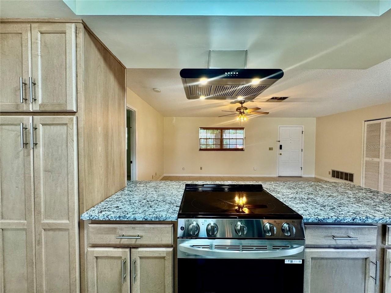 29 Foxhall Ln - Photo 6 of 13