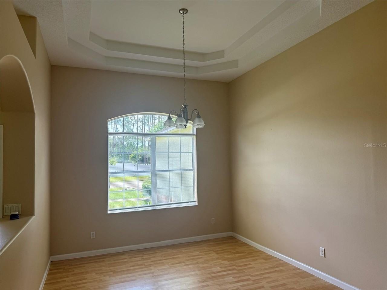18 Poinbury Dr - Photo 5 of 23