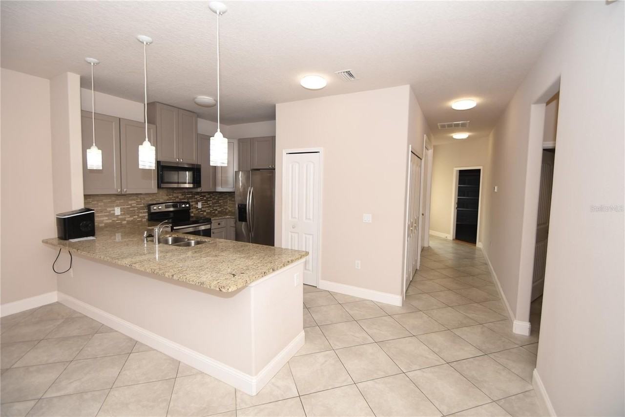 43 Lloyd Trl - Photo 3 of 37