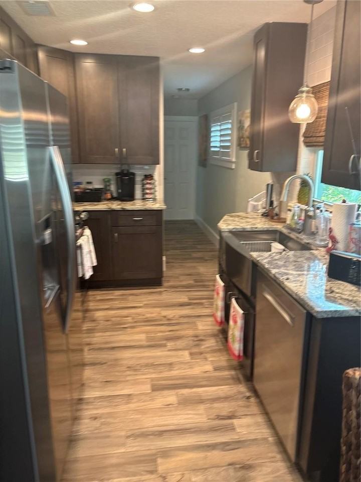 1517 S Central Ave - Photo 5 of 19