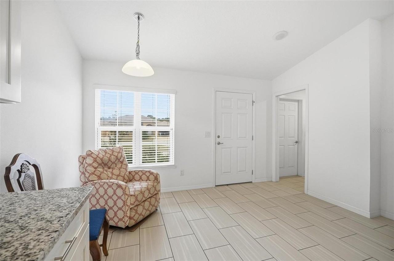 4 Lynton Pl #A - Photo 3 of 40