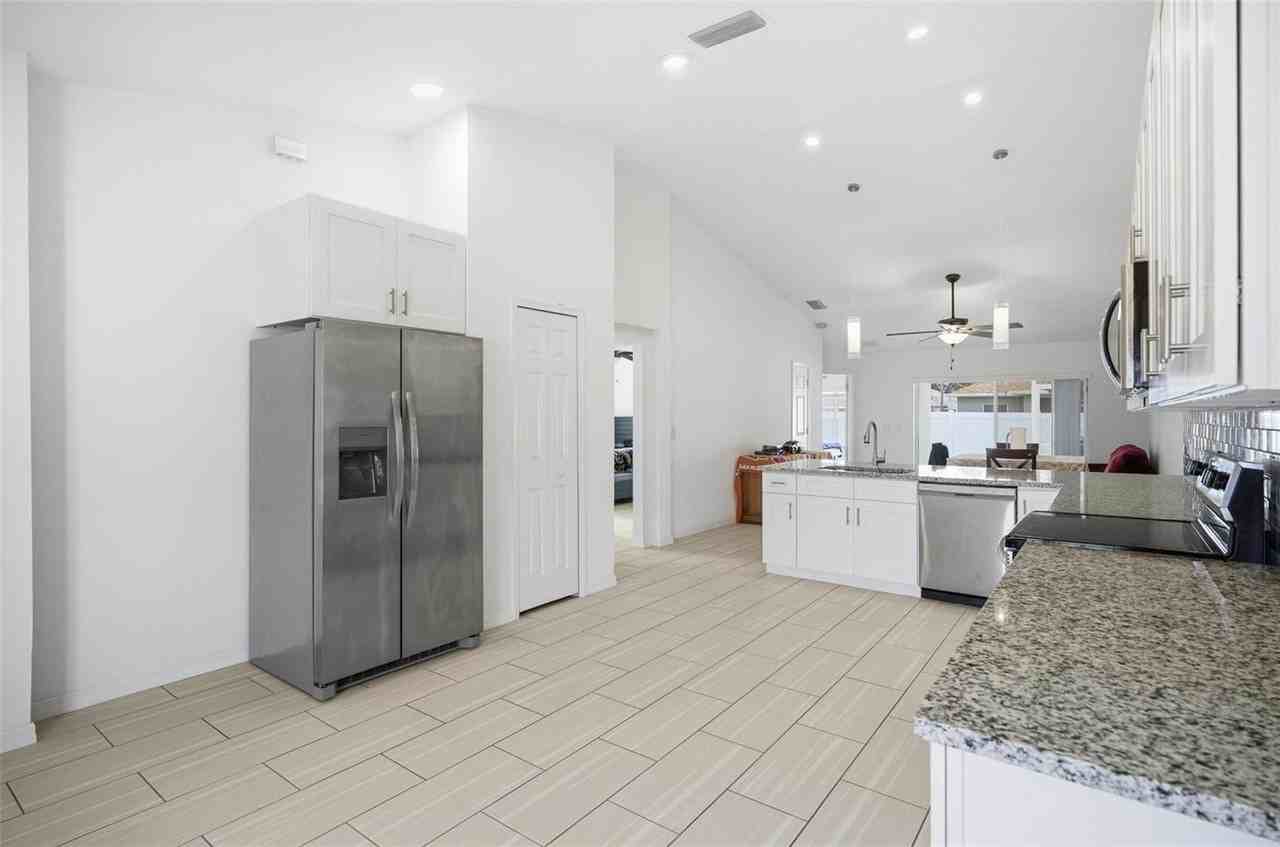 4 Lynton Pl #A - Photo 7 of 40